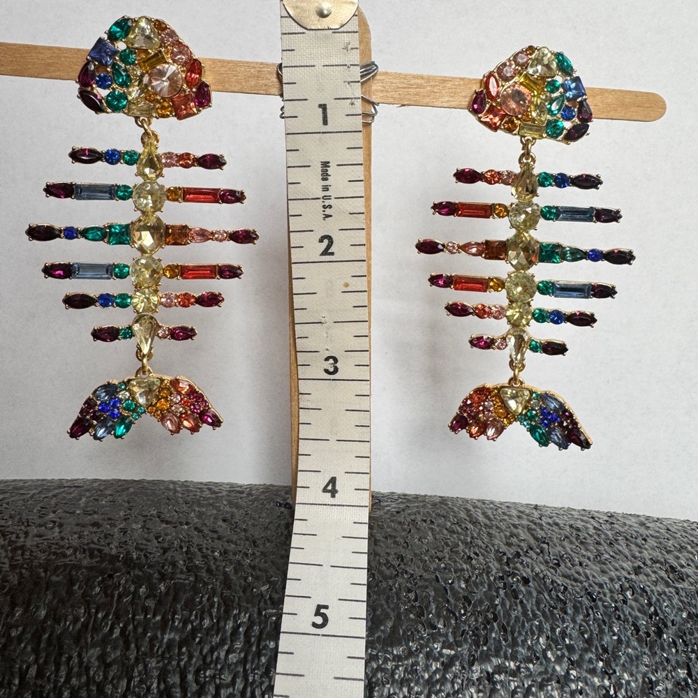 Rhinestone Fish Earrins